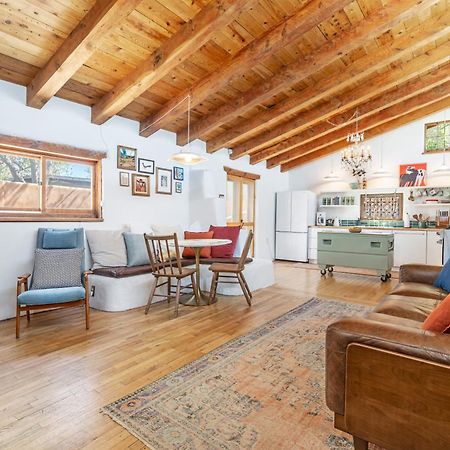 Heart Of Santa Fe - Adorable Hideaway - King And Queen - Walk To Everything - Fireplace - Ac Luaran gambar